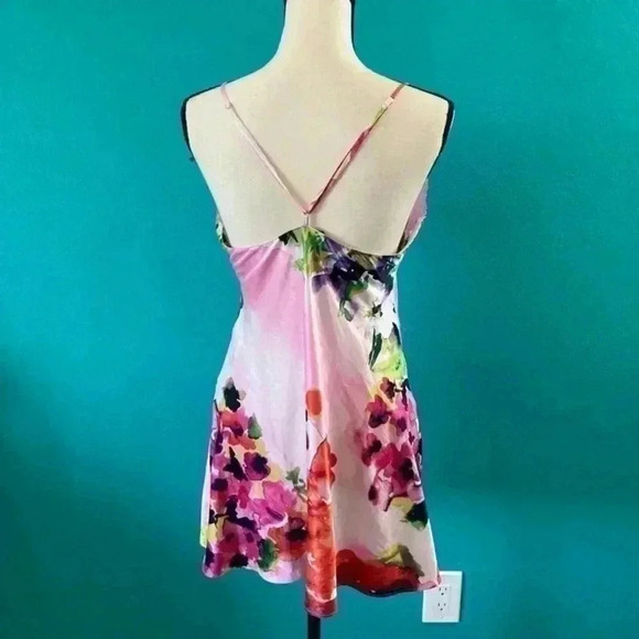 Natori pink slip dress in size small - Picture 3 of 4